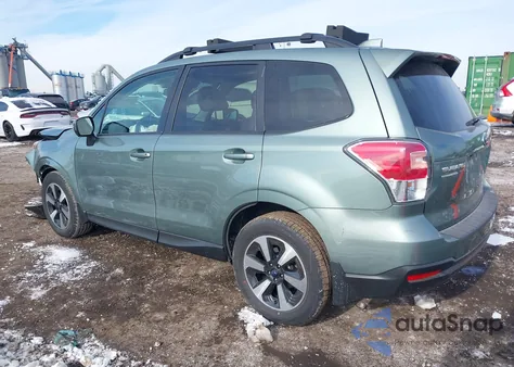2017 Subaru Forester 2.5I Premium z USA, uszkodzony, nr VIN JF2SJAGC5HH421304